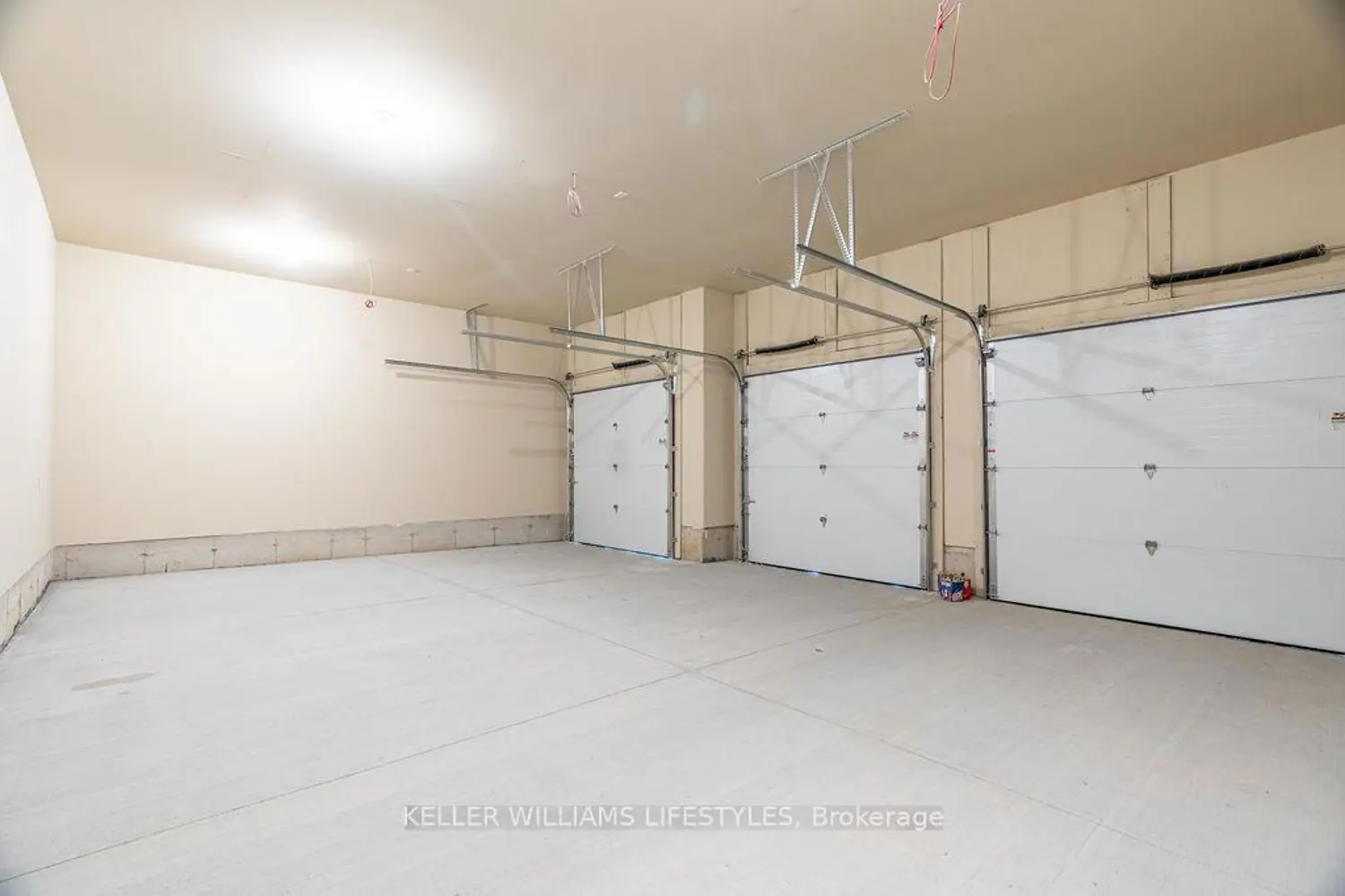 Additional image 18 of 52 East Glen Drive