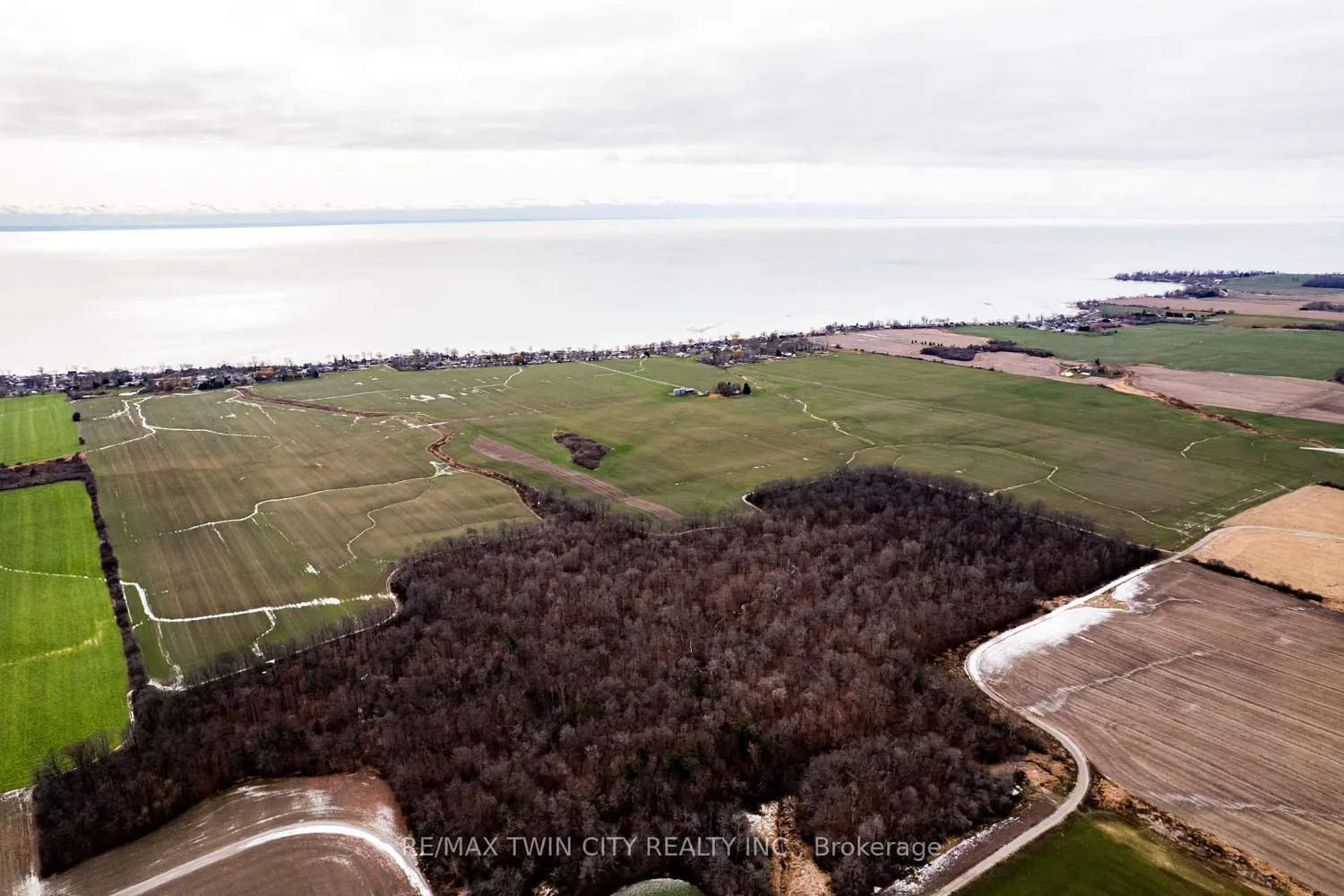 Additional image 12 of 905 Lakeshore Road