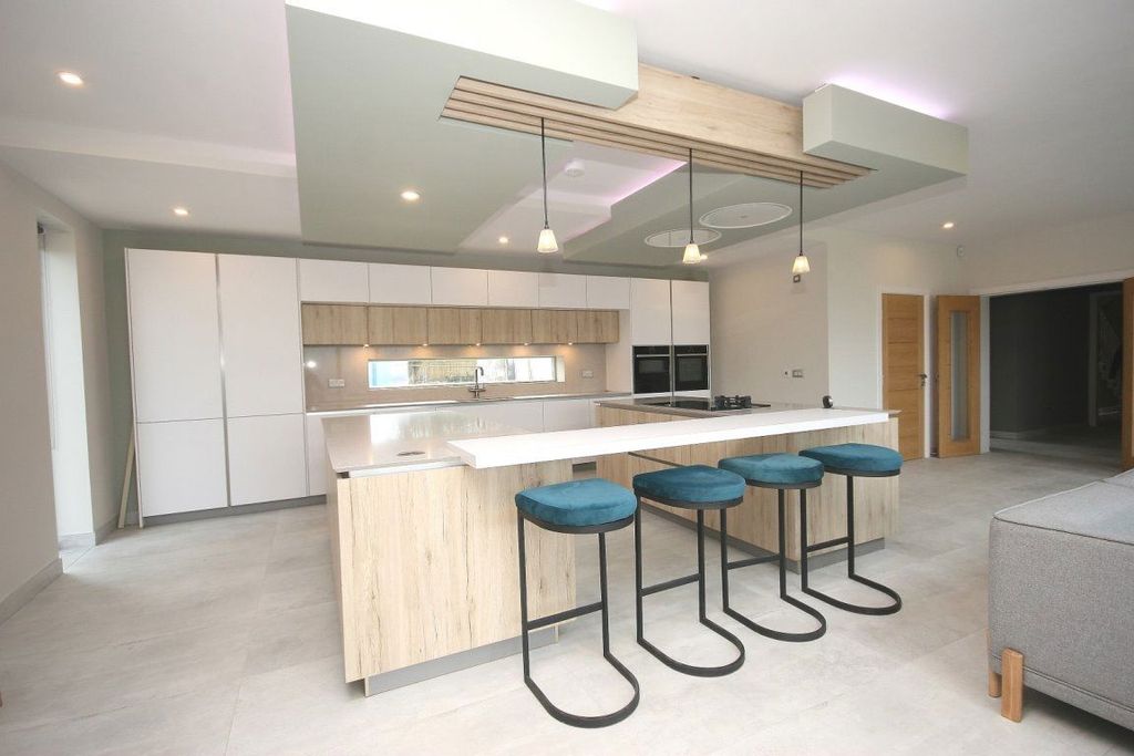 Additional image 4 of 6 bed detached house to rentLauriston Farm Road, Edinburgh EH4