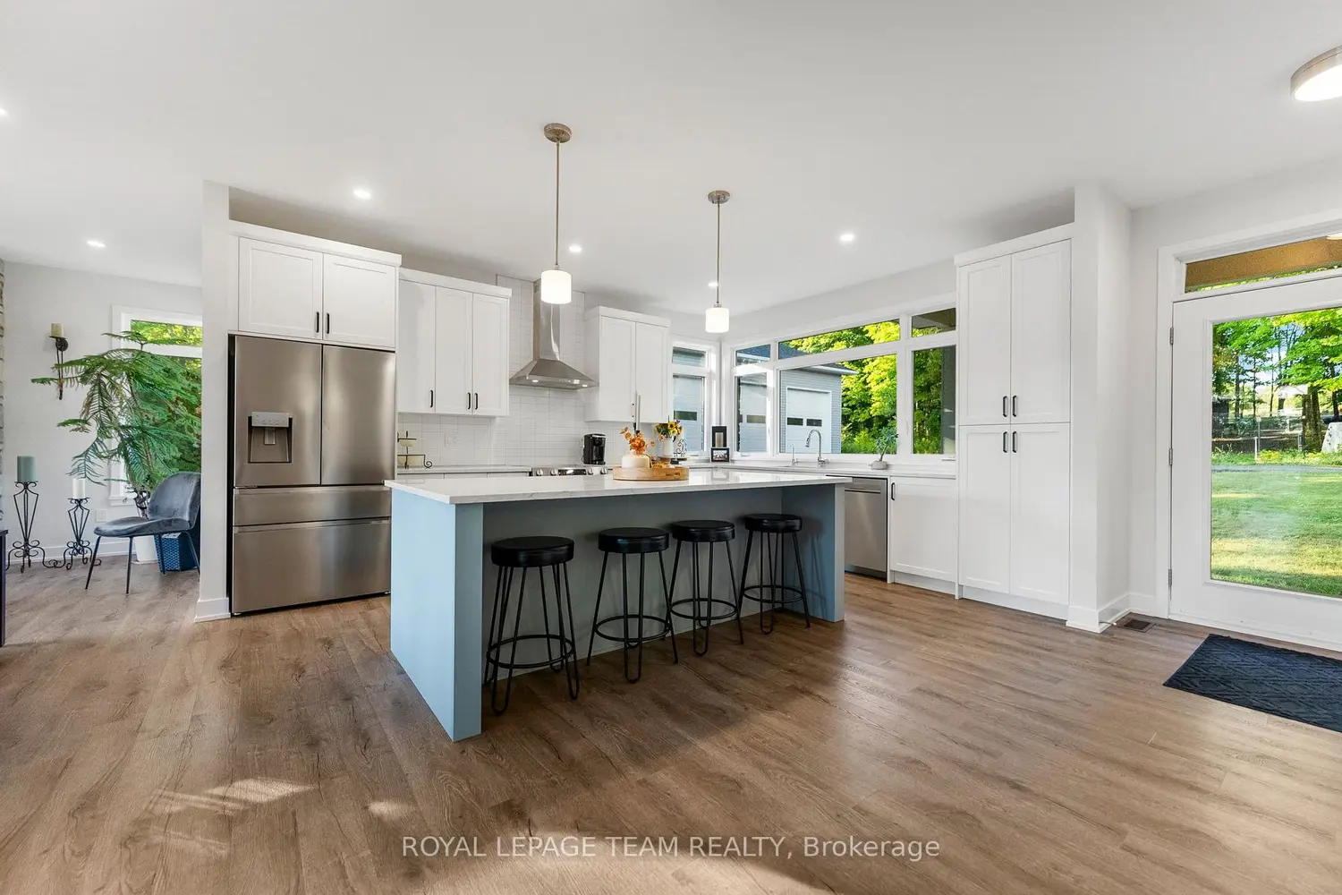 Additional image 3 of 44 Morning Flight Court