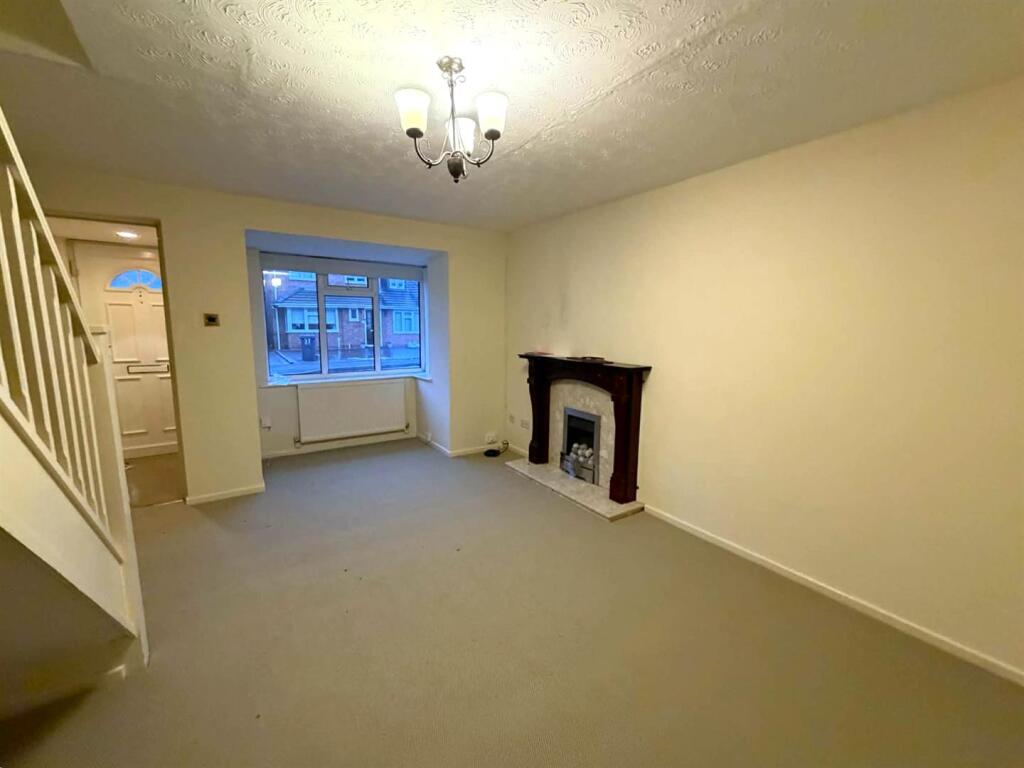 Additional image 3 of *NEW CARPETS THROUGHOUT* York Close, Bournville, Birmingham