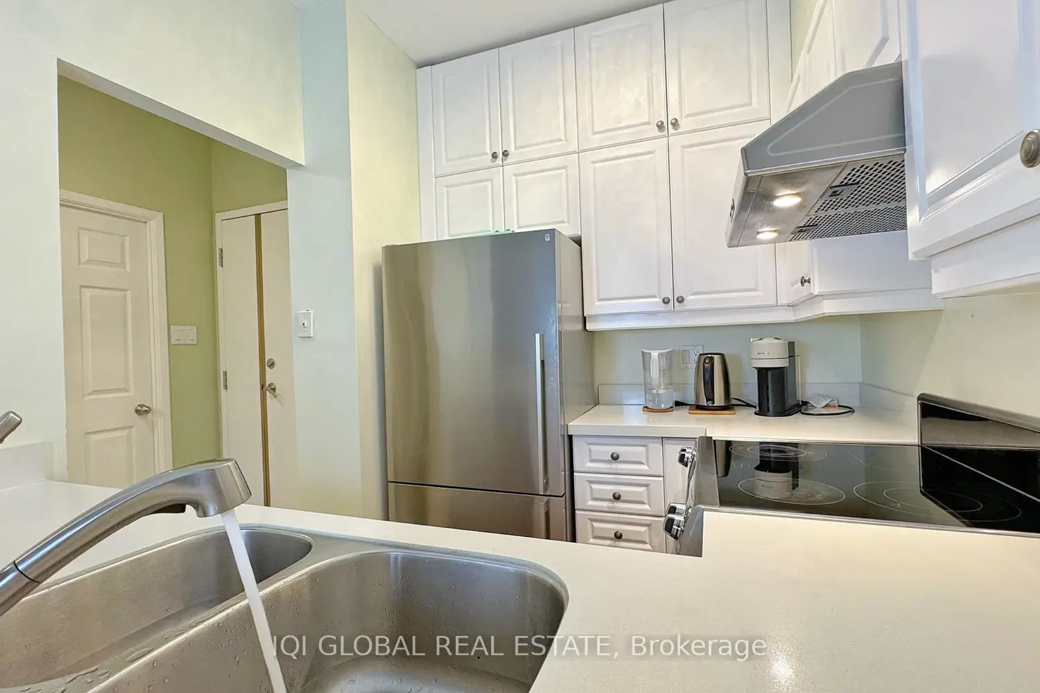 Additional image 4 of 2511 Lakeshore Road 109