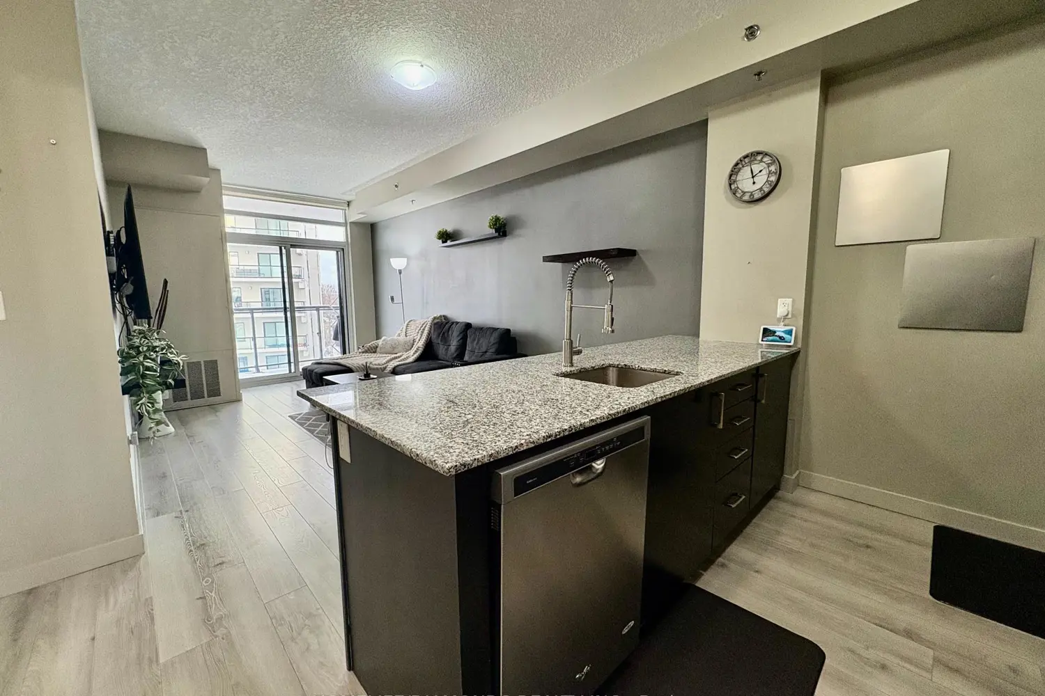 Additional image 10 of 150 Water Street 811