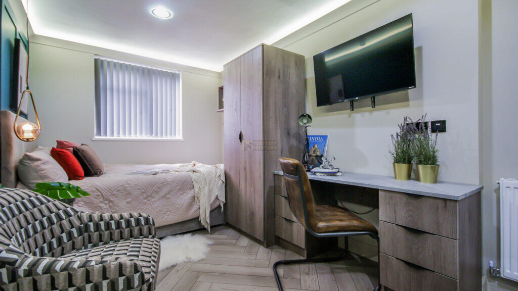 Additional image 4 of 258 Tiverton Road Flat 2