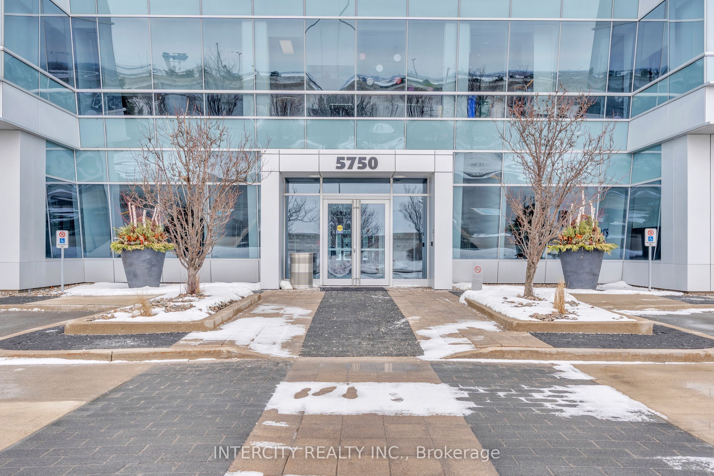 Additional image 2 of 102-5750 Explorer Drive, Mississauga, ON, L4W 5K9