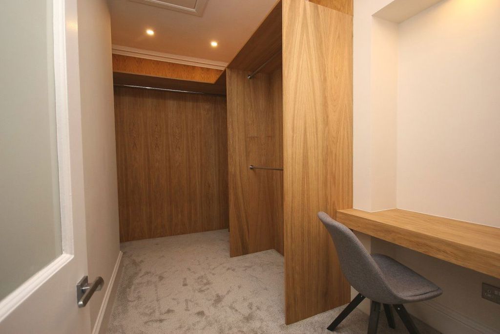 Additional image 16 of 6 bed detached house to rentLauriston Farm Road, Edinburgh EH4