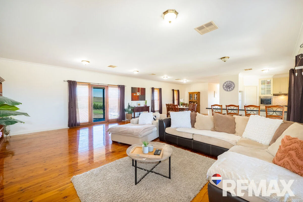 Additional image 3 of 21 Kinvara Drive, Junee NSW 2663