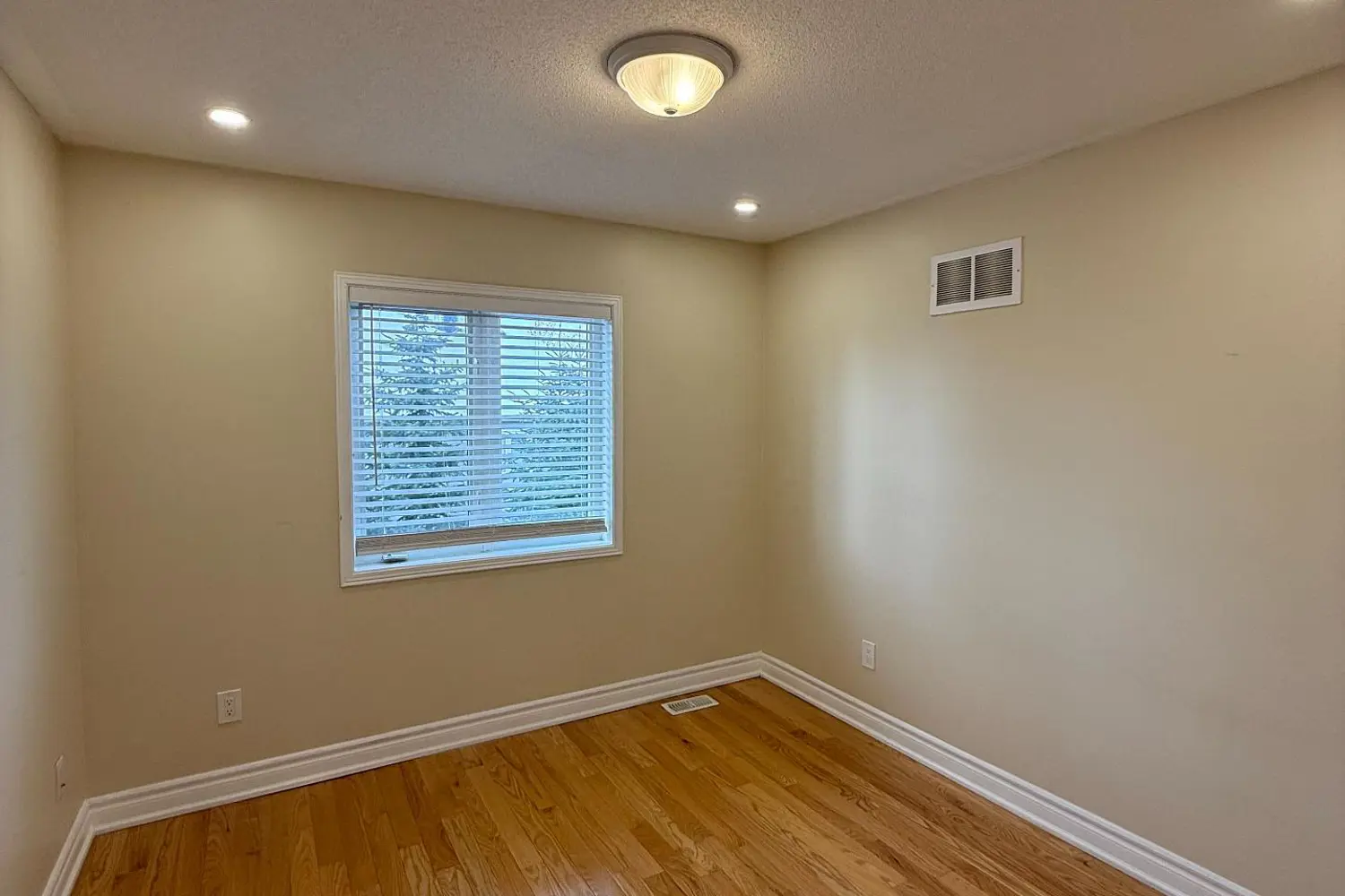 Additional image 13 of 71 Seward Crescent