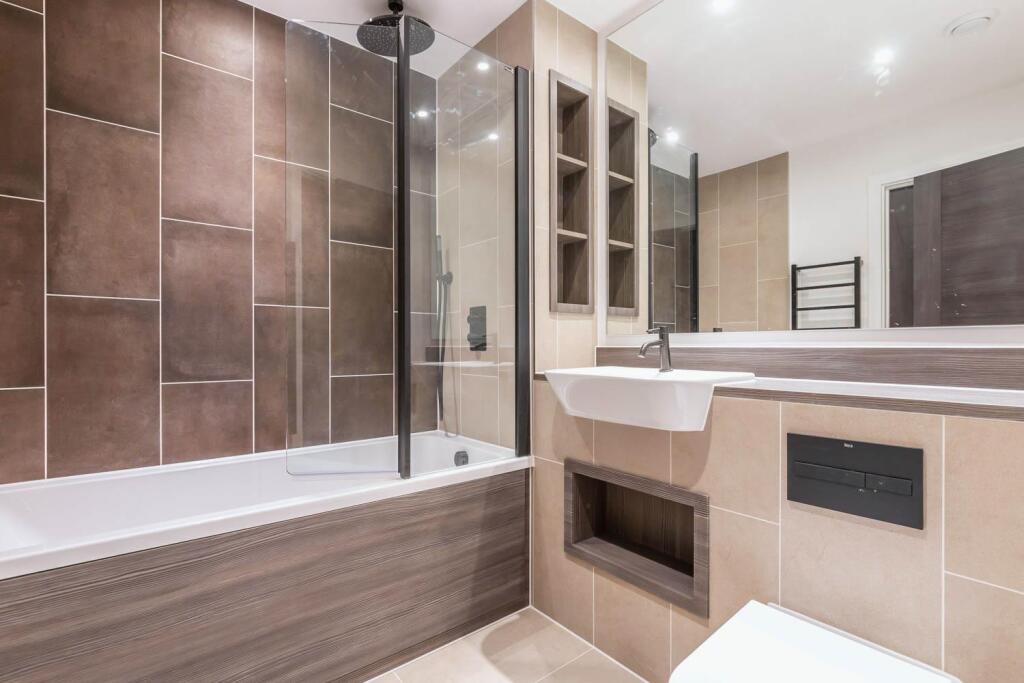 Additional image 11 of The Lancaster, Snow Hill Wharf, 62 Shadwell Street, B4 6LP