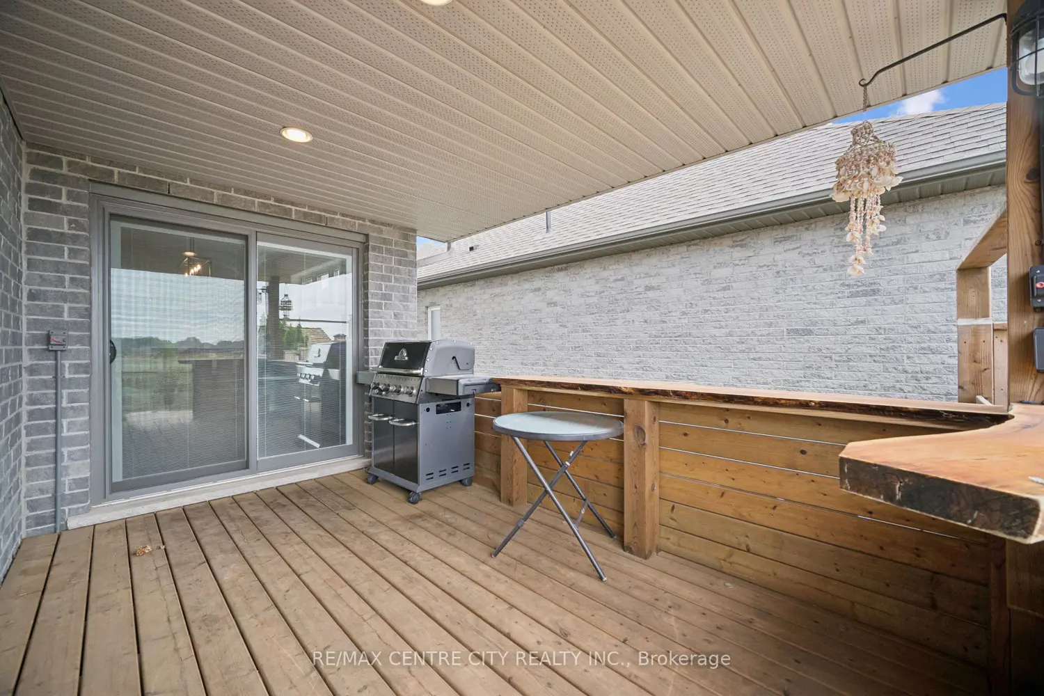 Additional image 14 of 24 Oakmont Street