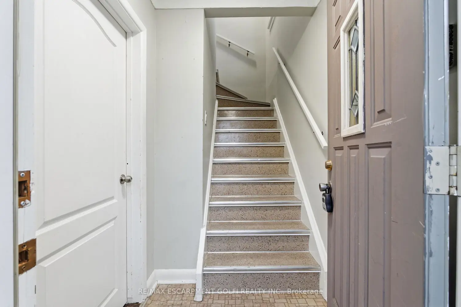 Additional image 8 of 20 Thompson Avenue