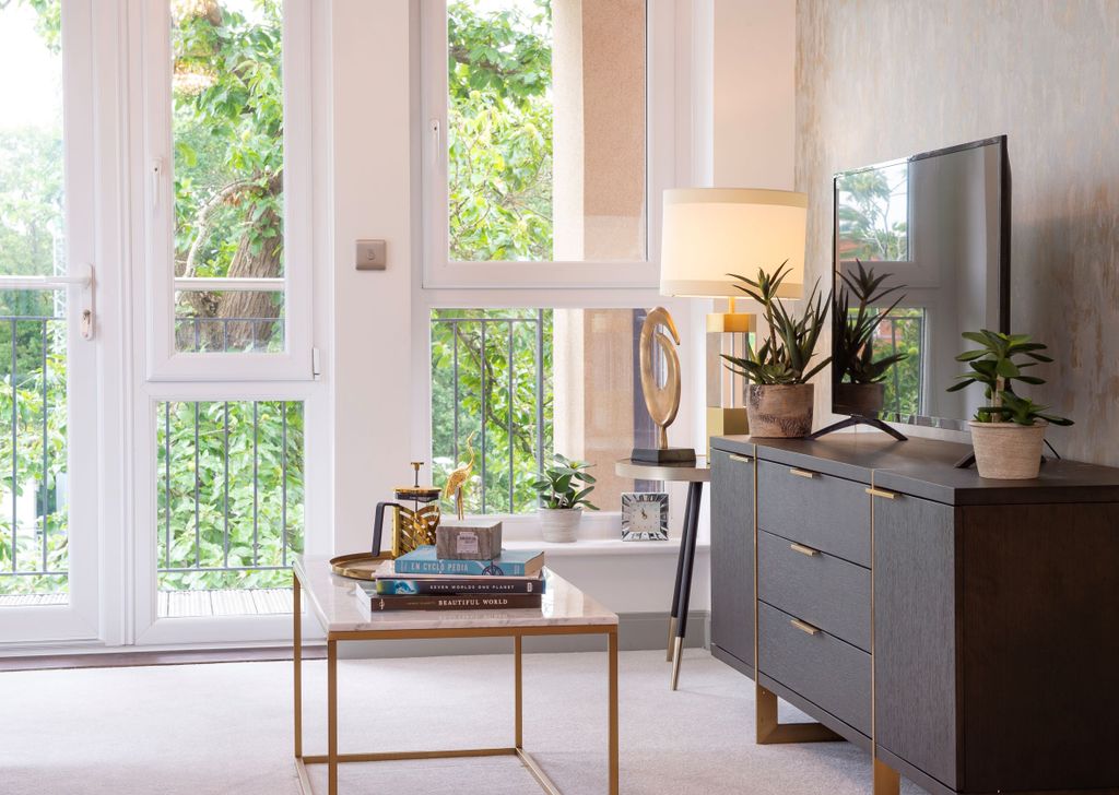Additional image 3 of 2 bed flat to rentStation Parade, Virginia Water GU25