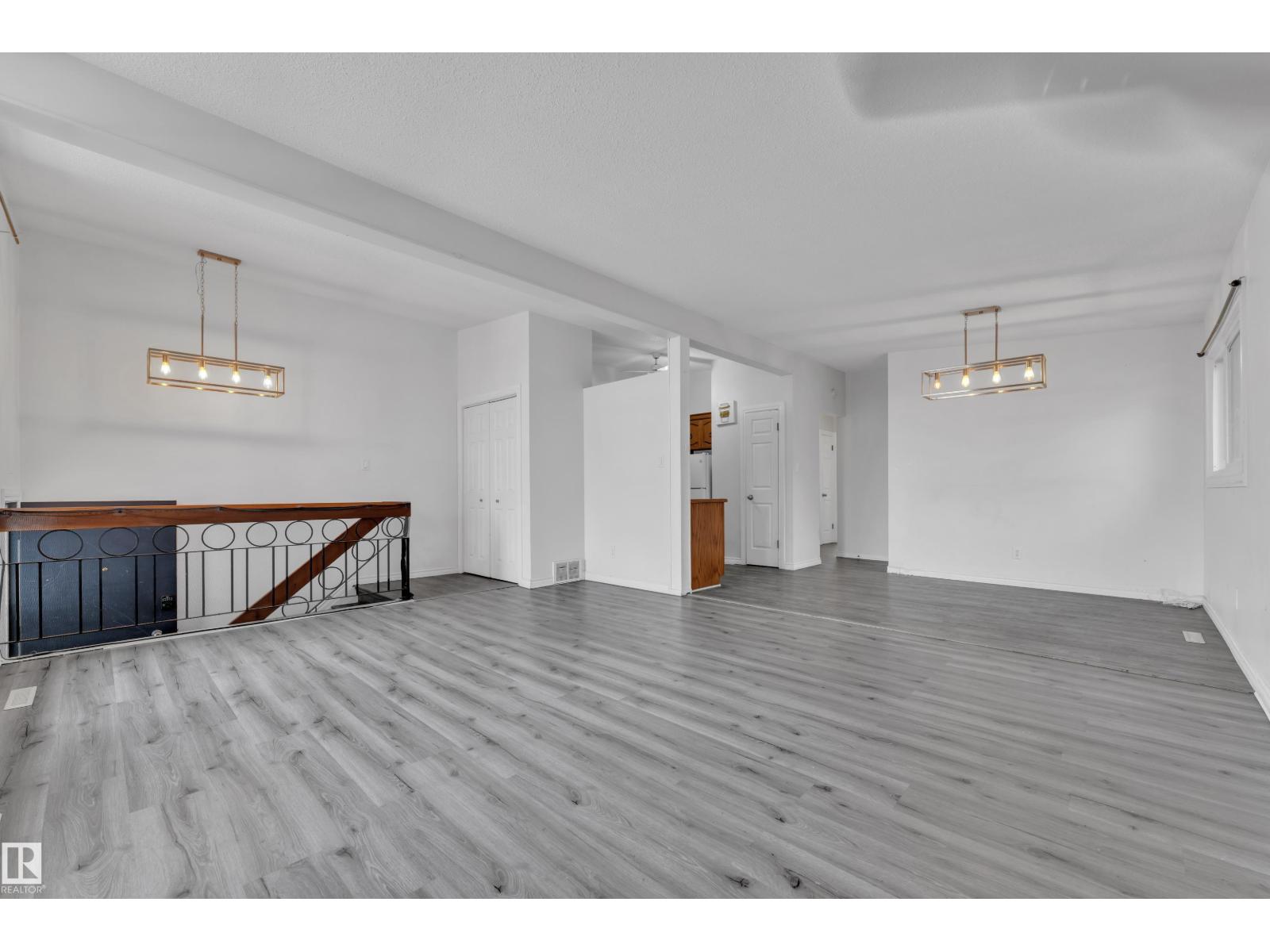 Additional image 6 of 11429 39 Avenue NW, Edmonton, AB, T6J0M5