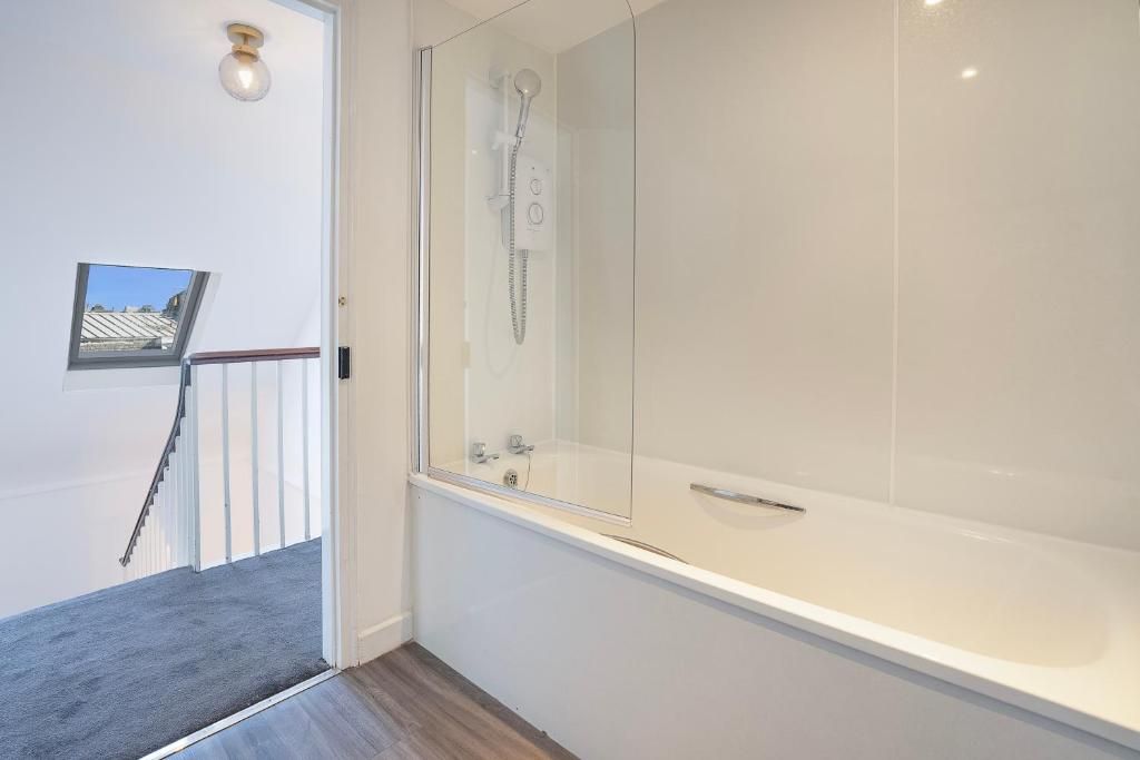 Additional image 26 of 5 bed town house to rentNorth Silver Street, Aberdeen AB10