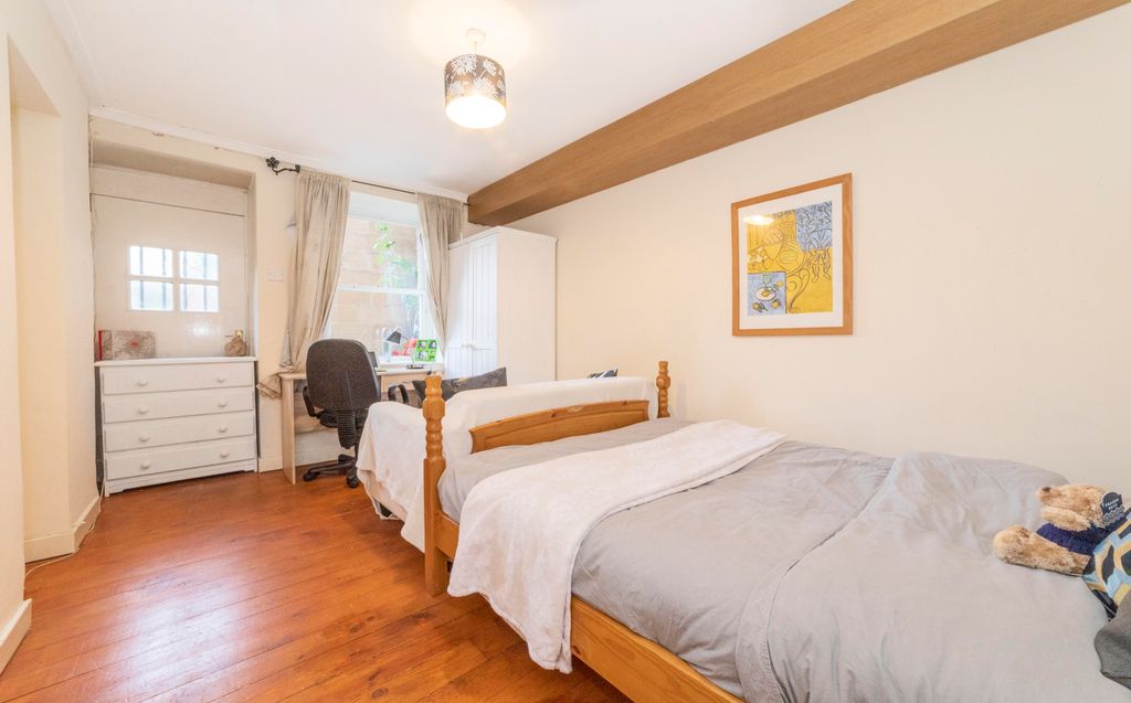 Additional image 6 of 9 bed flat to rentGranville Street, Glasgow G3
