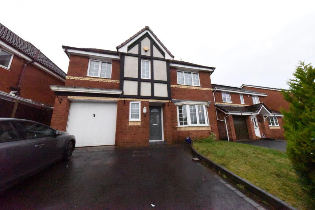 Cedar Drive, Northfield, Birmingham, B31 3PE