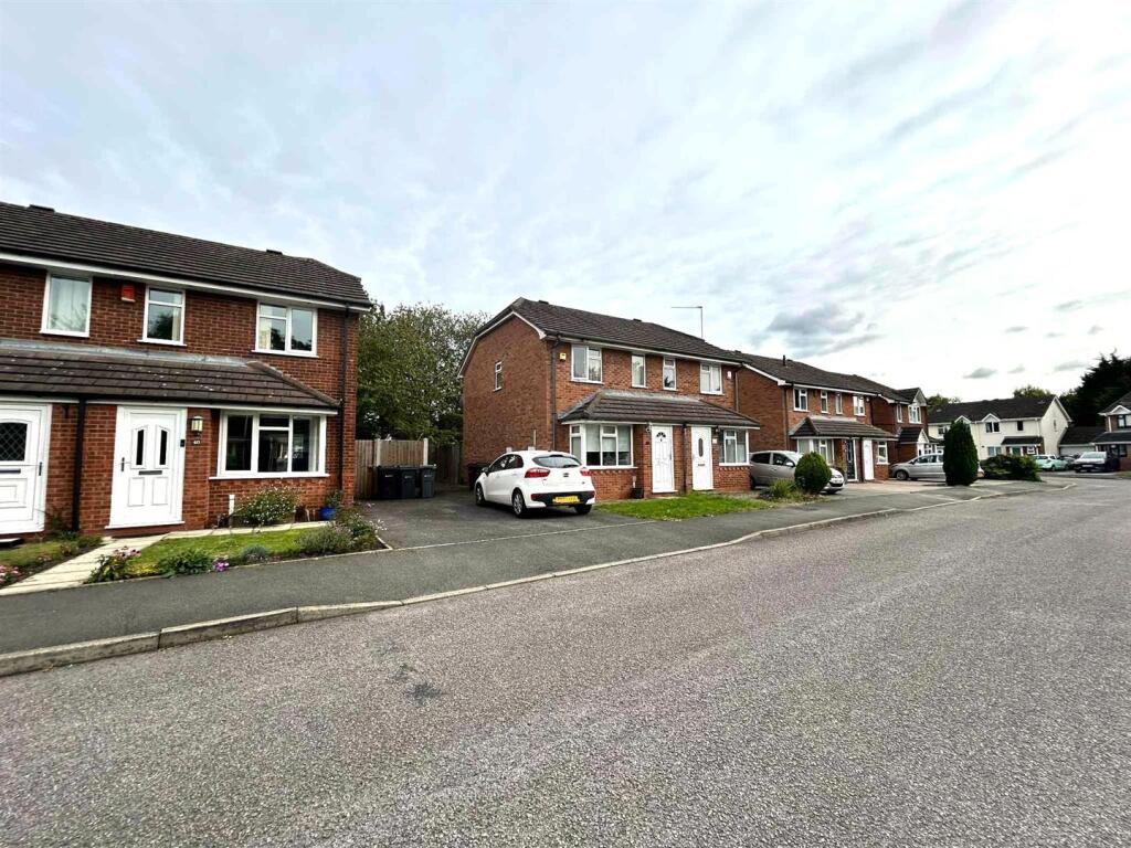 Additional image 12 of *NEW CARPETS THROUGHOUT* York Close, Bournville, Birmingham