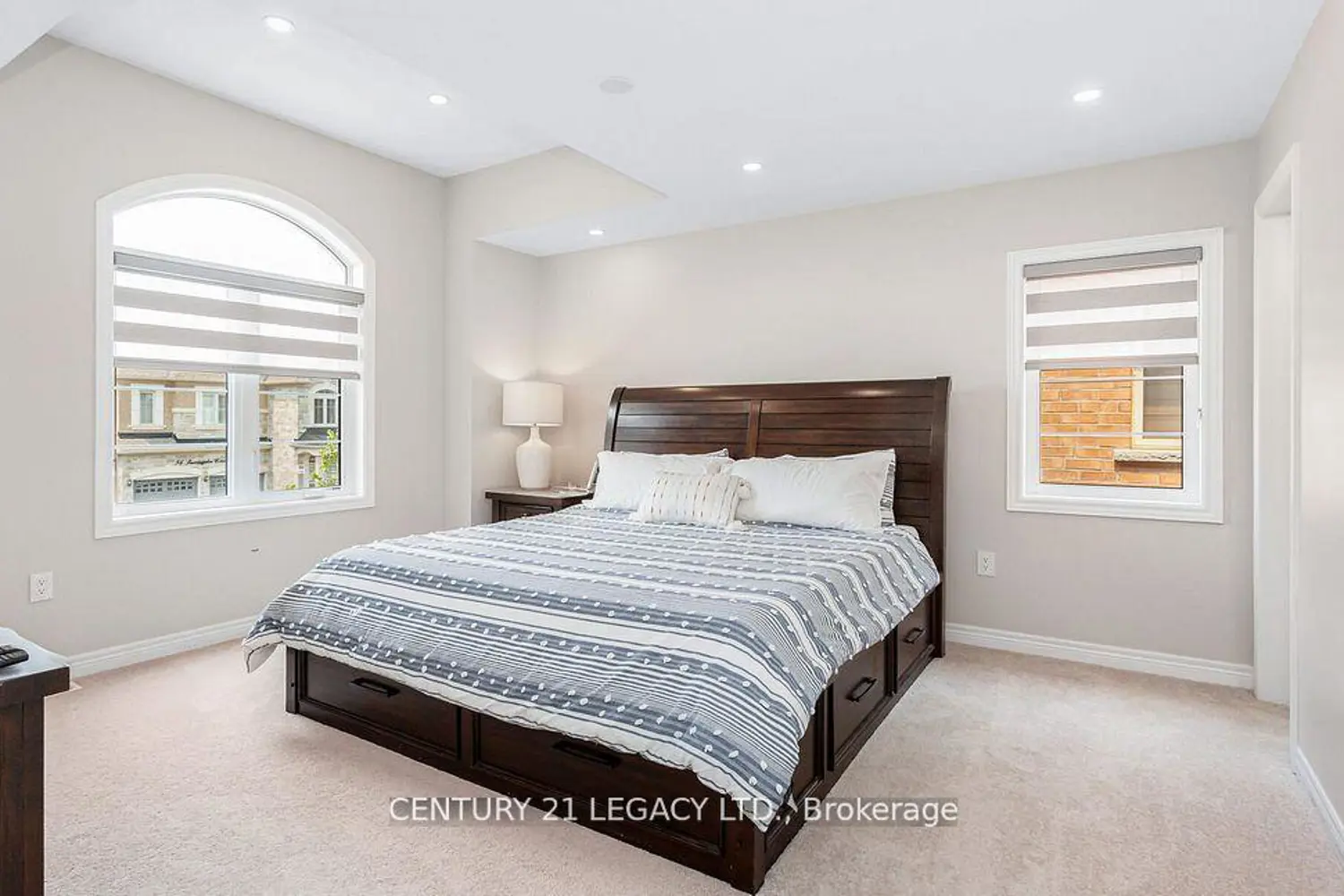 Additional image 16 of 35 Farringdon Crescent