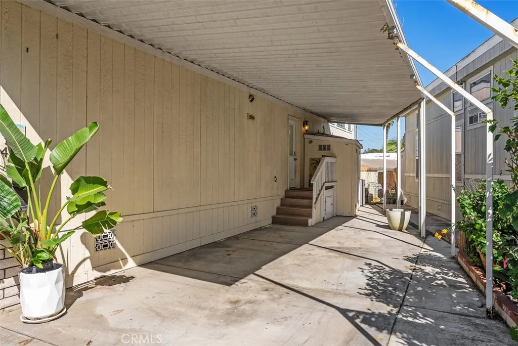 Additional image 74 of 80 Huntington St Unit 402, Huntington Beach, CA 92648