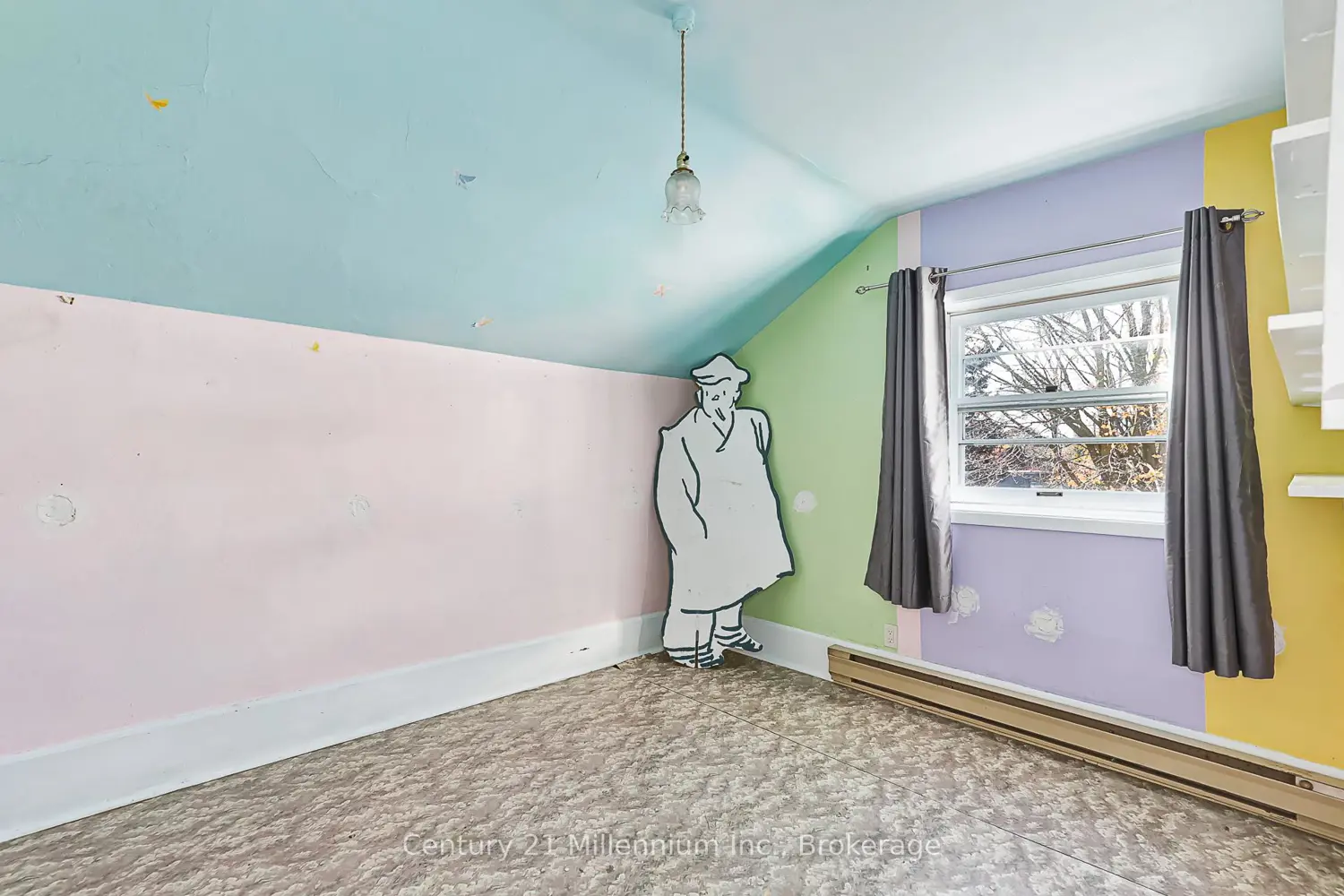 Additional image 14 of 332 Ste Marie Street