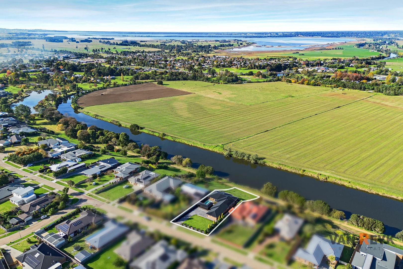 Additional image 2 of 38 The Backwater, Eastwood VIC 3875