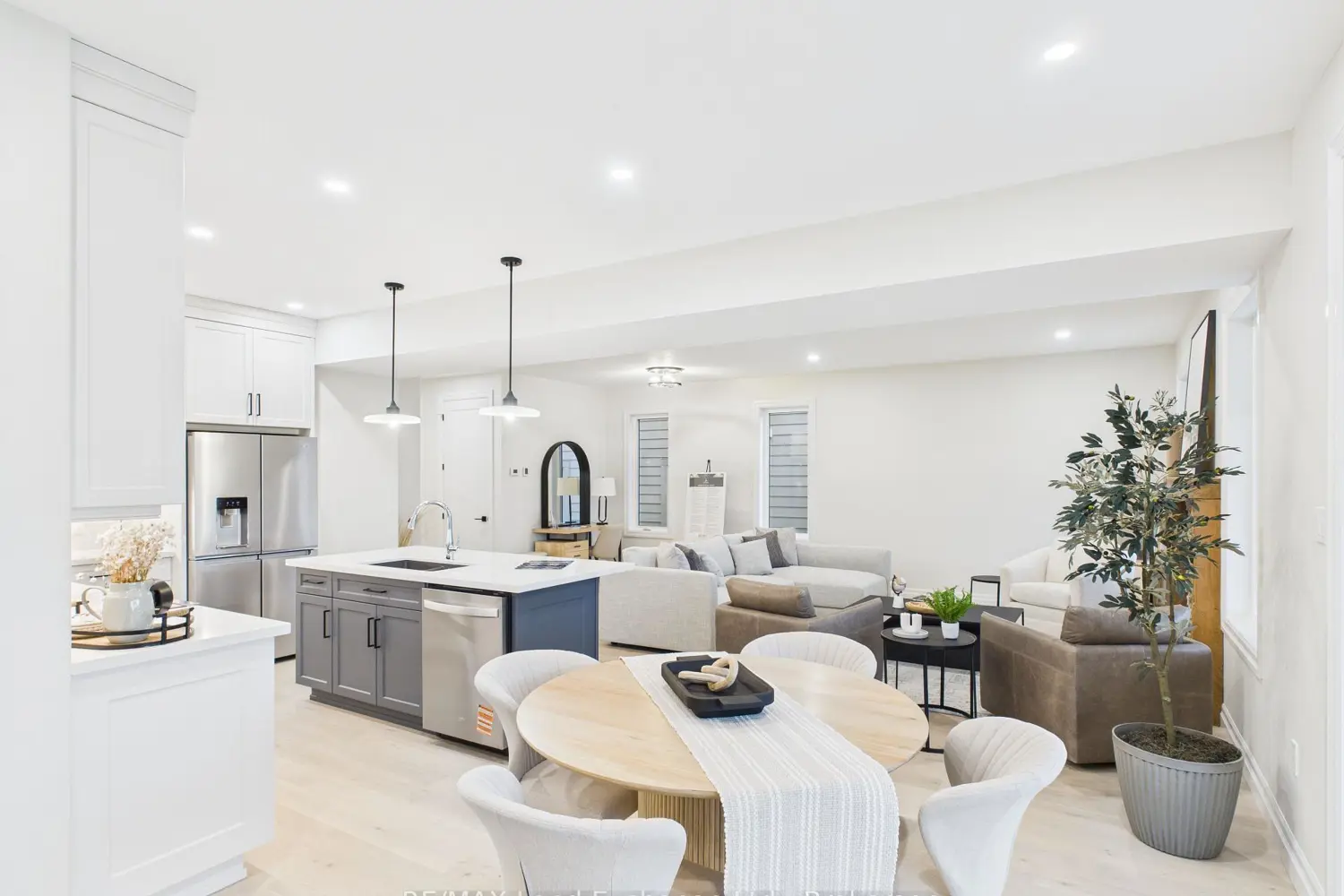 Additional image 5 of 99 Inverness Street