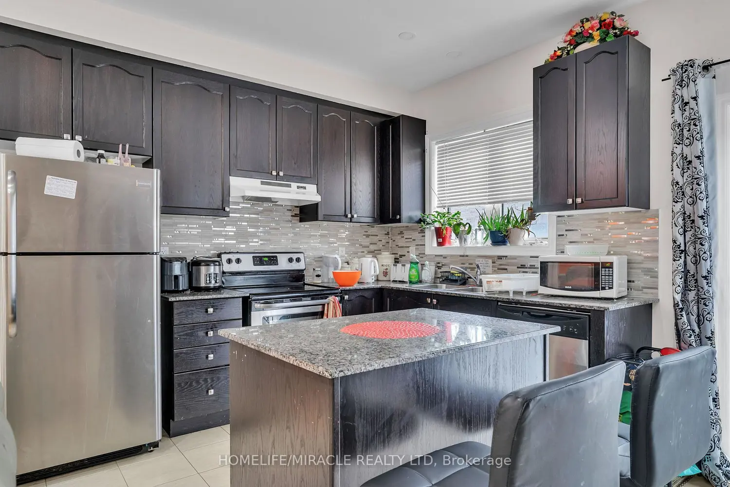 Additional image 7 of 13 Yately Street