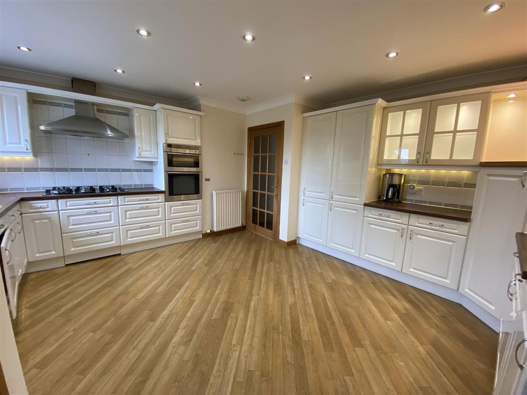 Additional image 4 of 4 bed detached bungalow to rentHeughfield Road, Bridge Of Earn PH2
