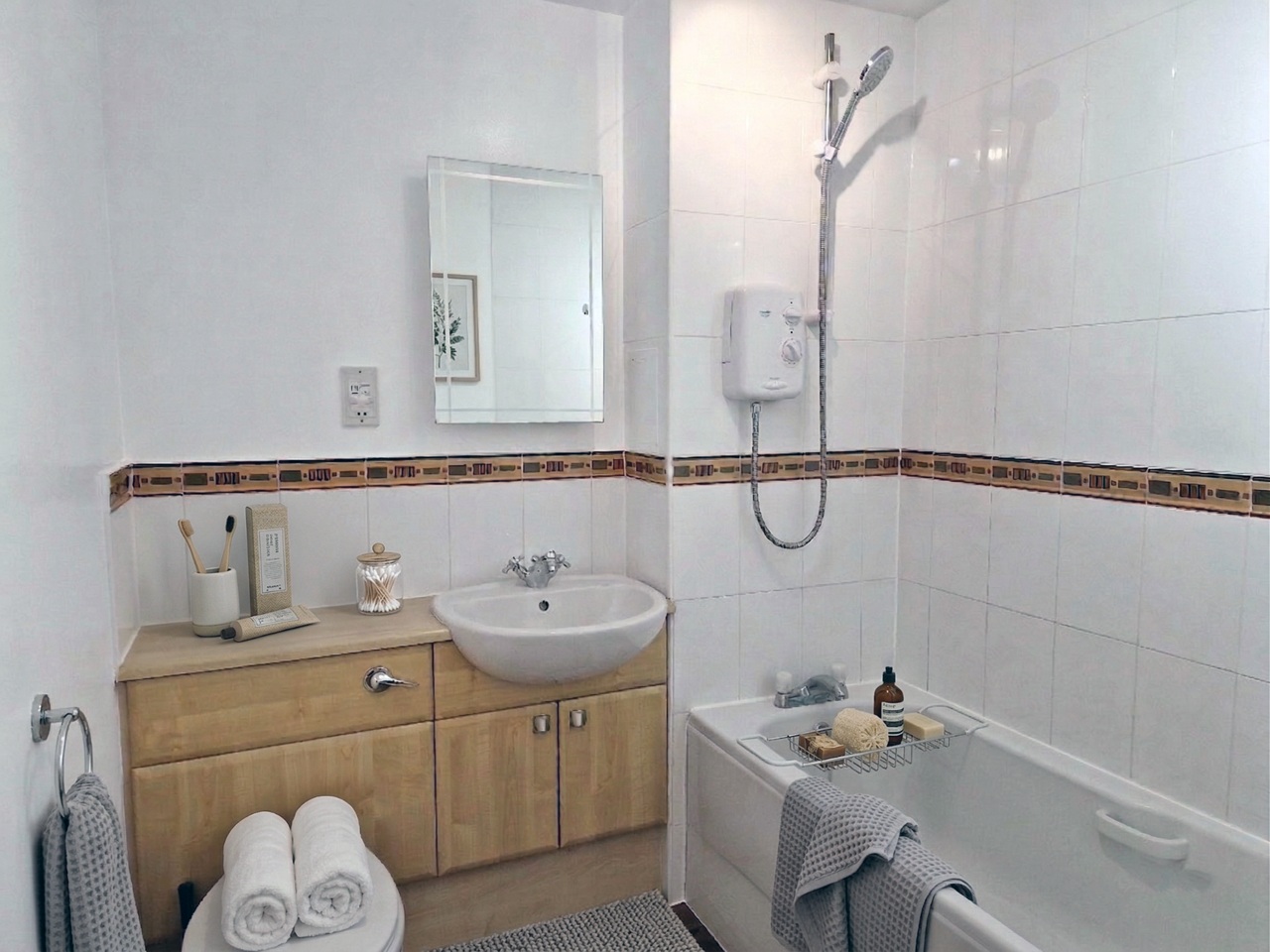 Additional image 6 of 2 Bed Flat, Stenhouse Gardens, EH11, N1 7GU