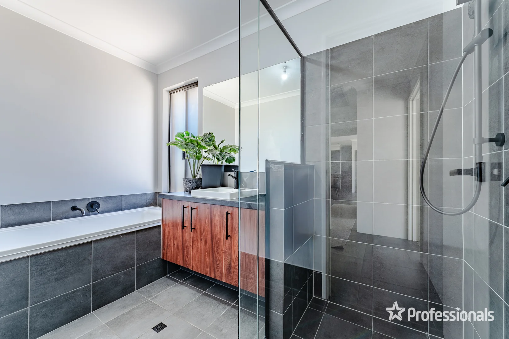 Additional image 19 of 235 Nicholson Road, Cookernup WA 6219