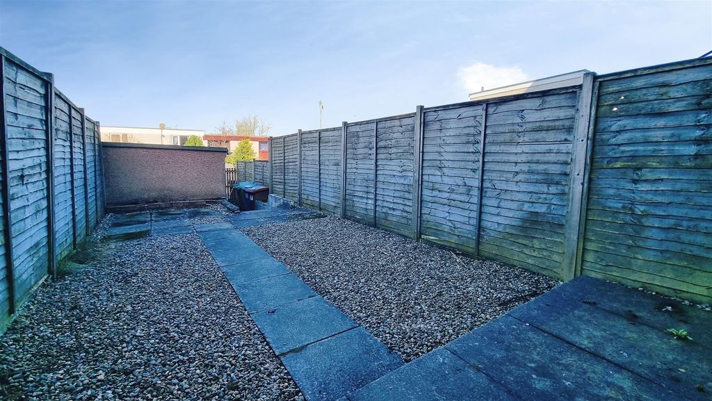 Additional image 19 of 3 bed terraced house to rentCromarty Court, Glenrothes KY6