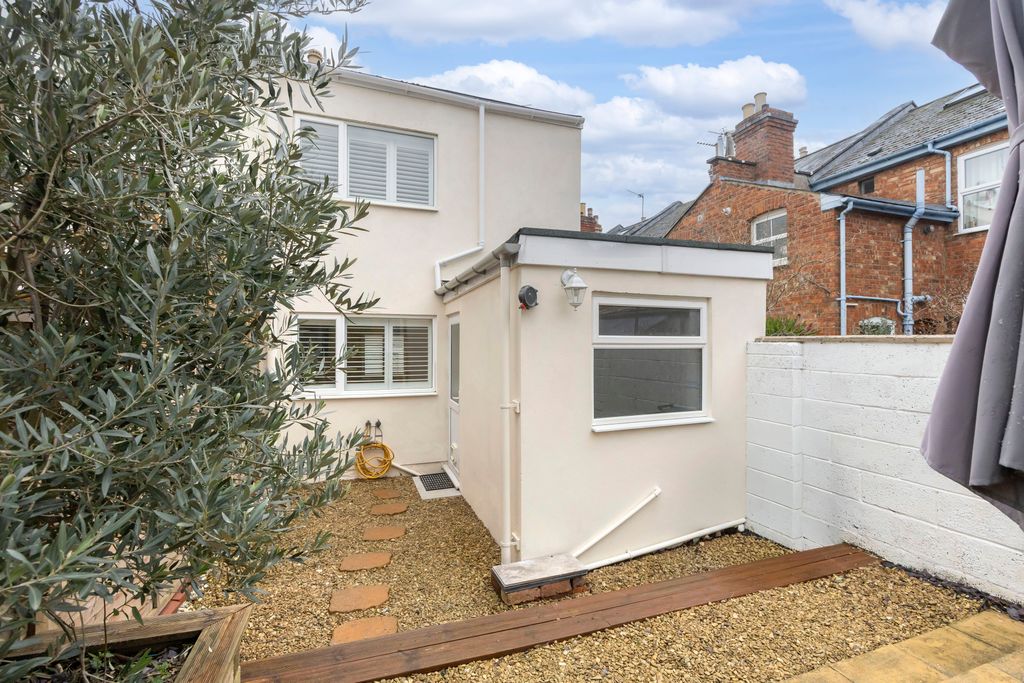 Additional image 11 of 2 bed end terrace house to rentFairview Street, Cheltenham GL52