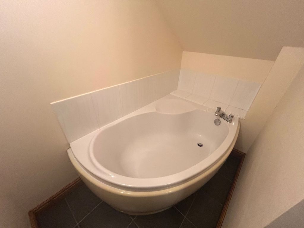 Additional image 9 of 3 bed semi-detached house to rentBettws Cedewain, Newtown, Powys SY16