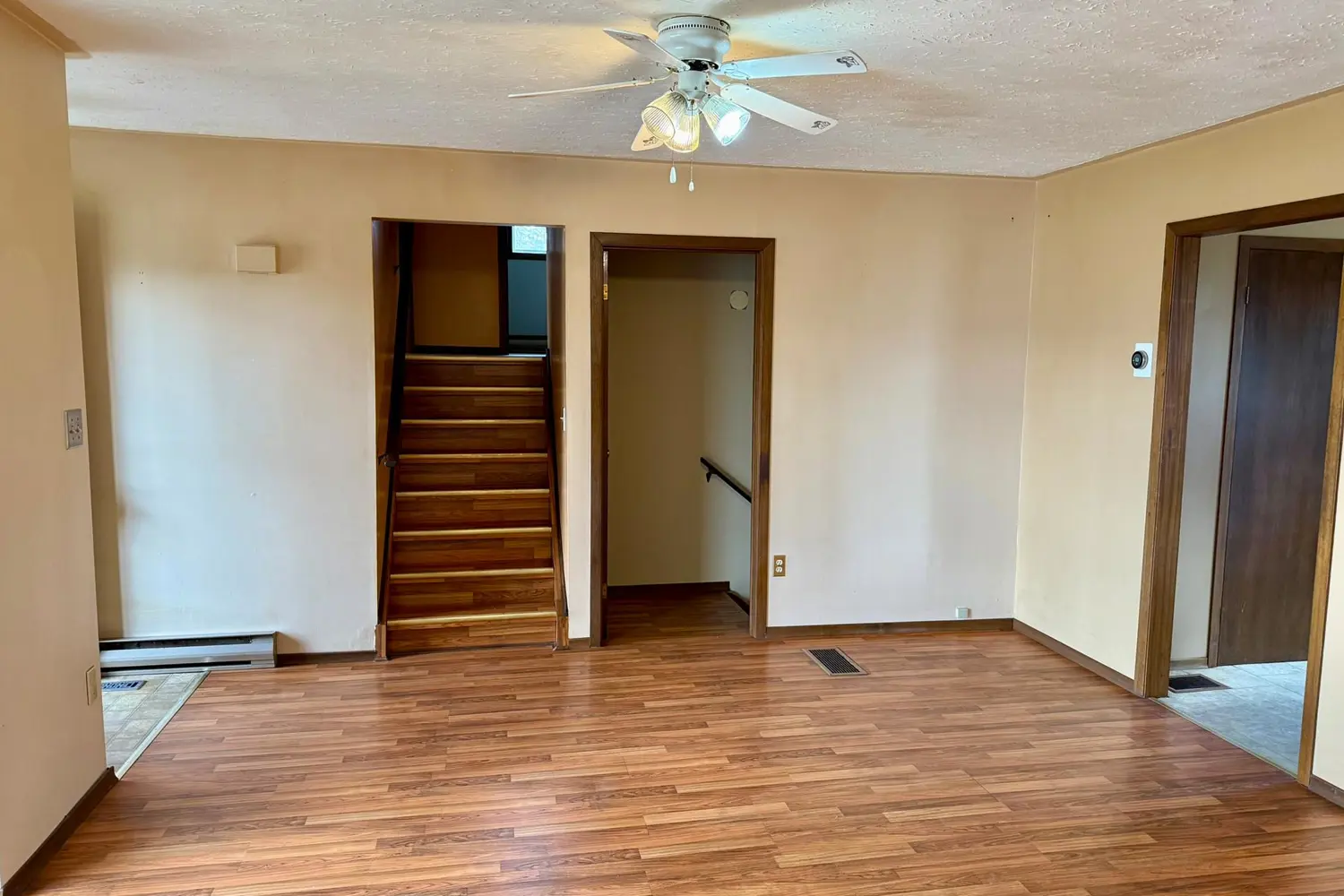 Additional image 7 of 1030 Yonge Street