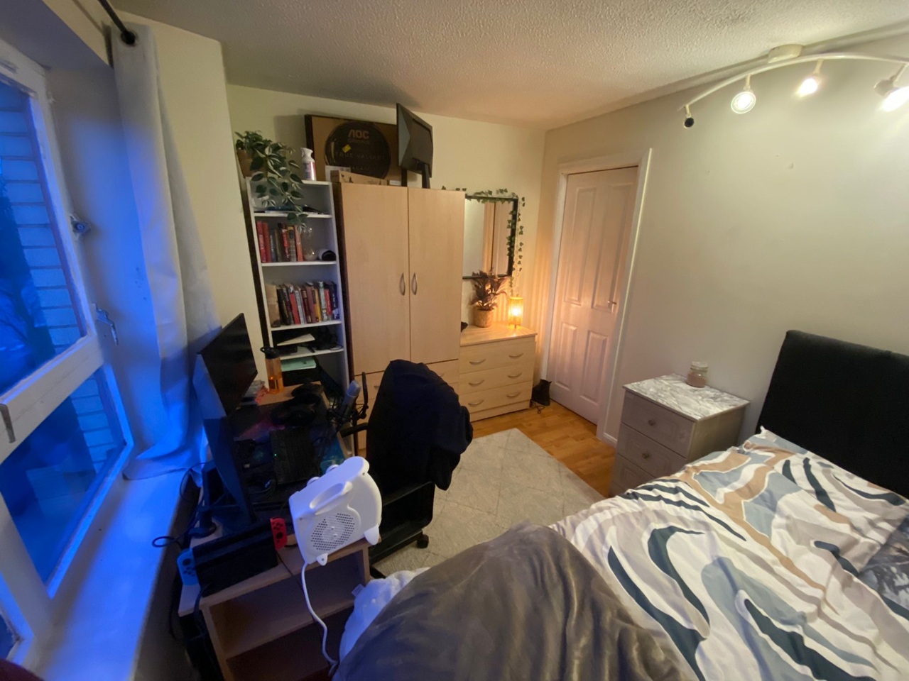 Additional image 7 of 3 Bed Flat, Grove Park Street, G20, N1 7GU