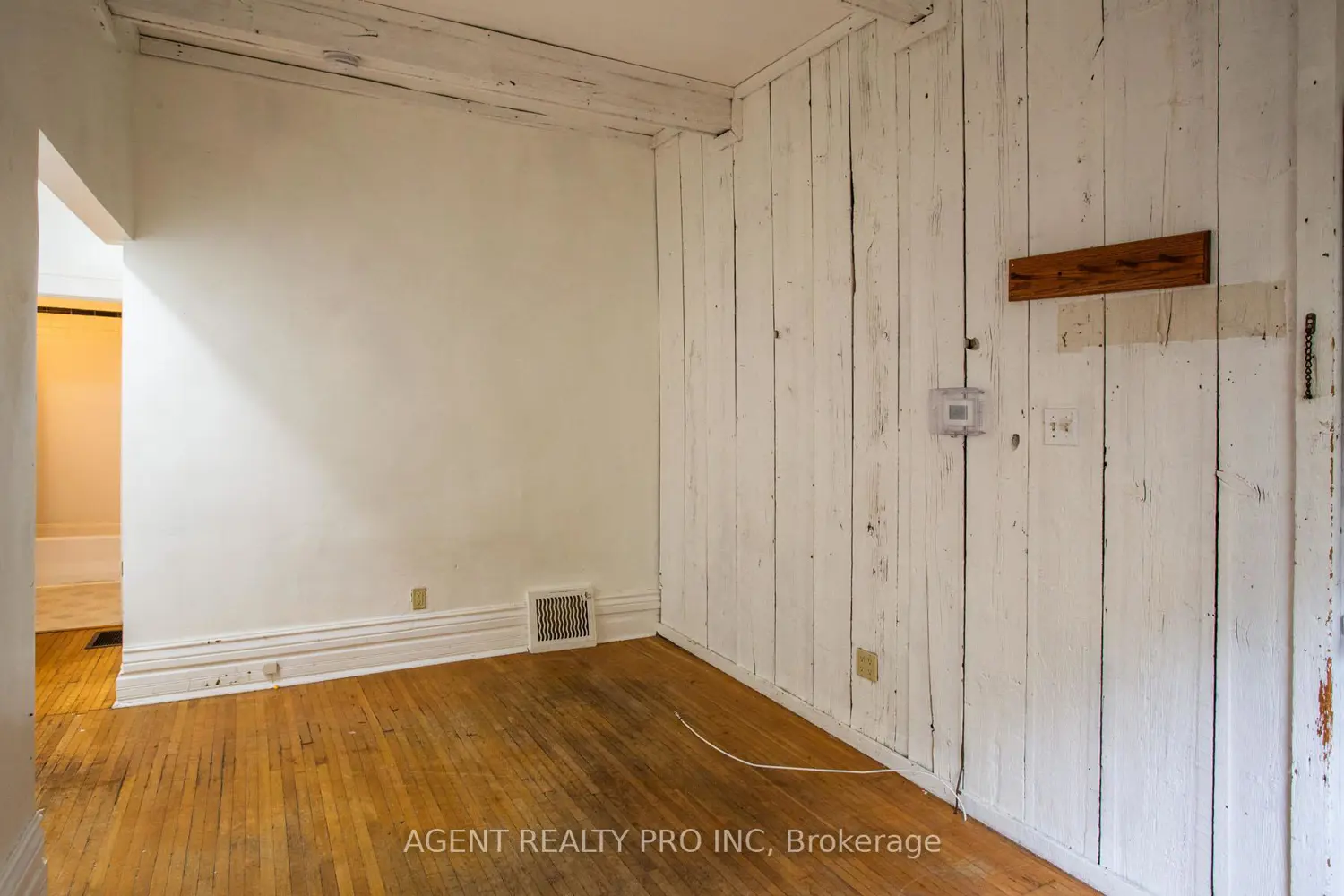 Additional image 19 of 302 Central Street