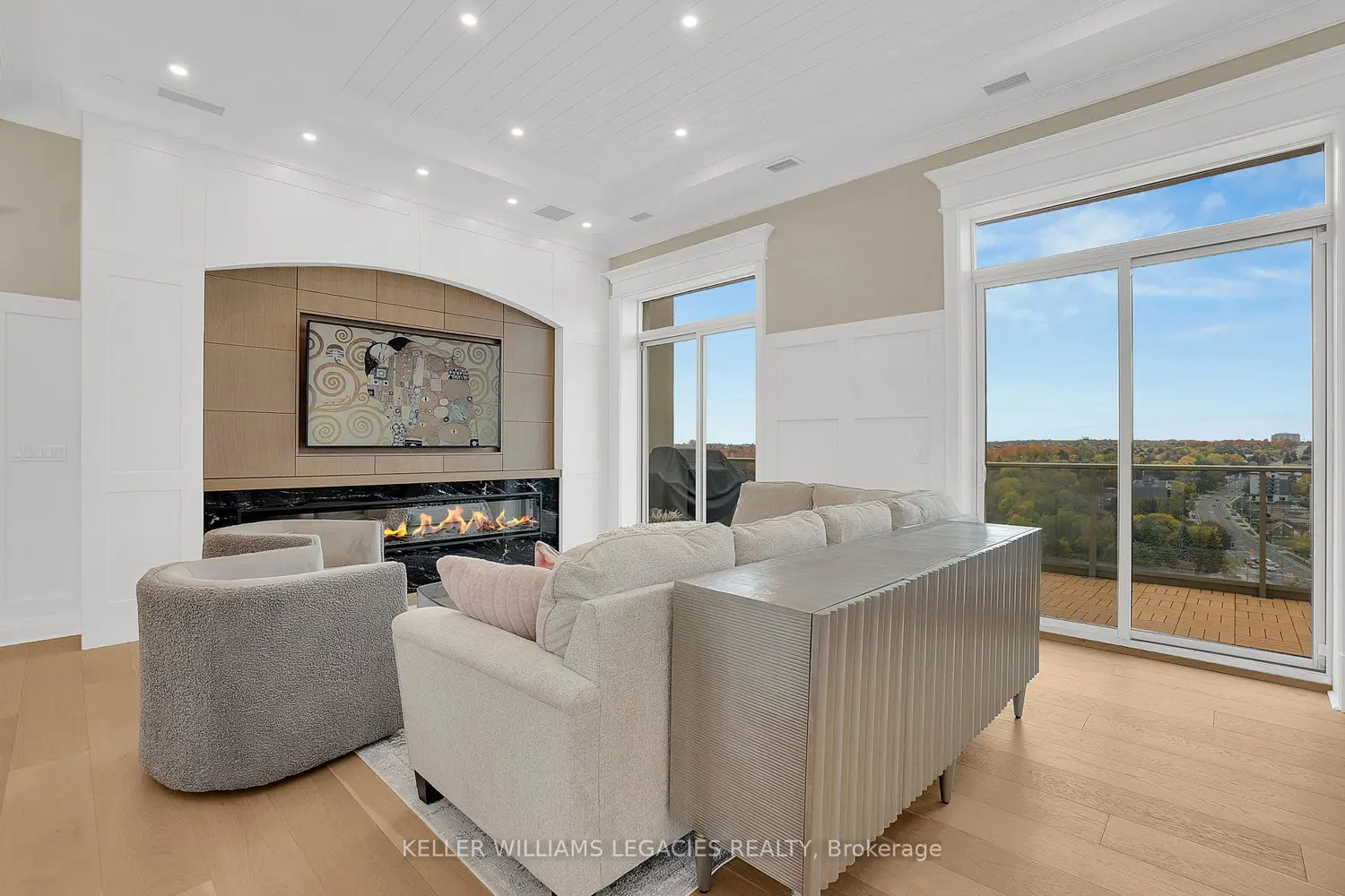 Additional image 3 of 223 Erb Street 1202