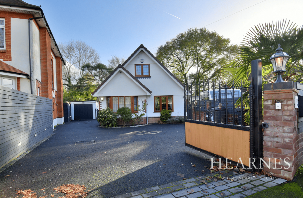 Cedar Avenue, Bournemouth, BH10