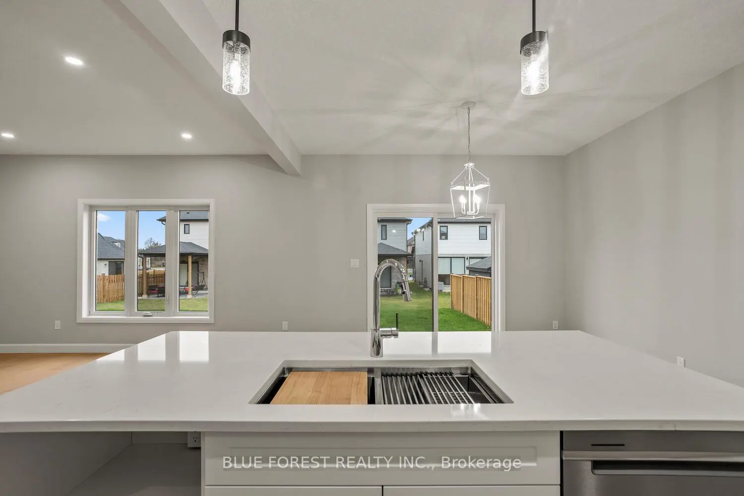 Additional image 4 of 3881 Ayrshire Avenue