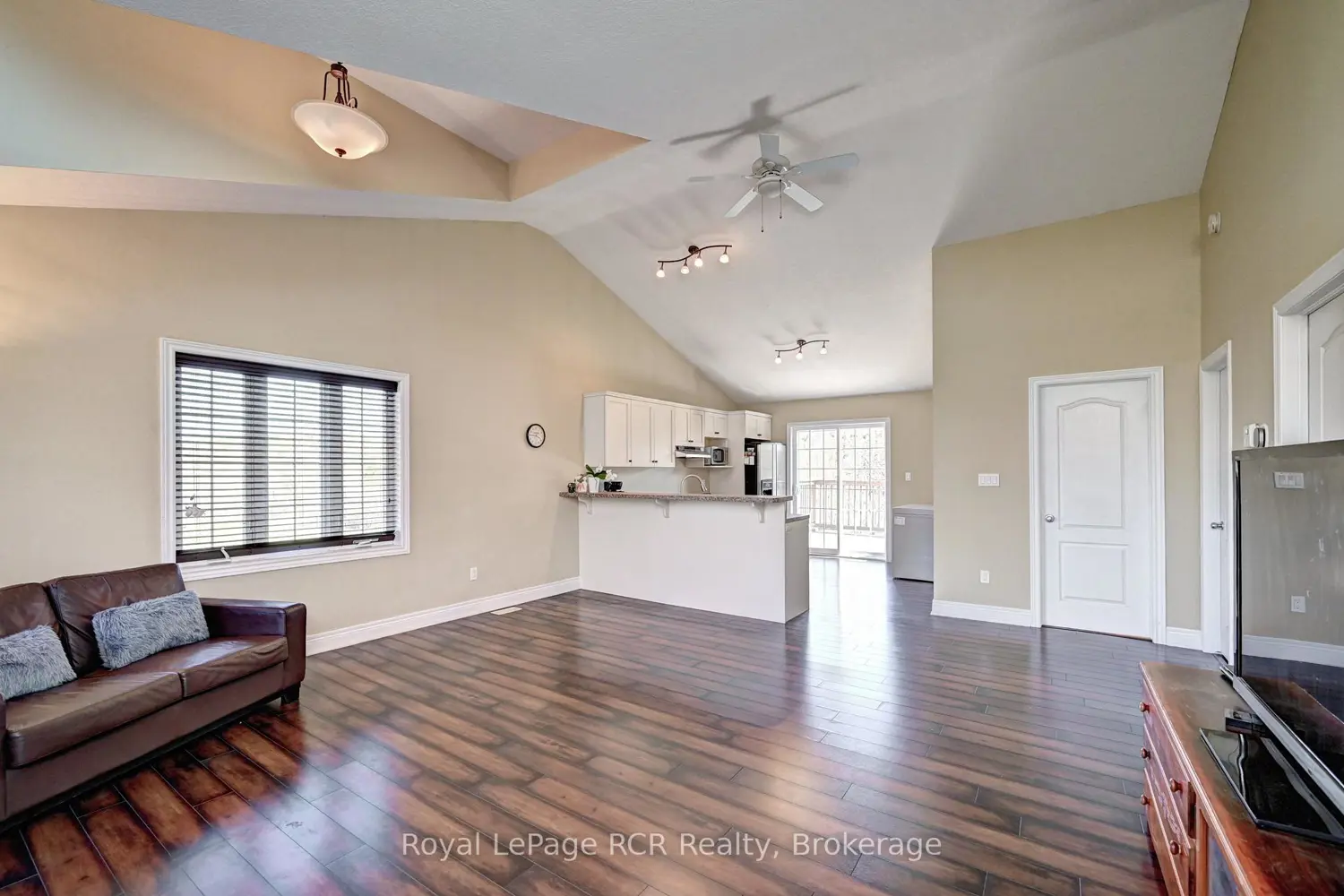 Additional image 4 of 101 Douglas Street