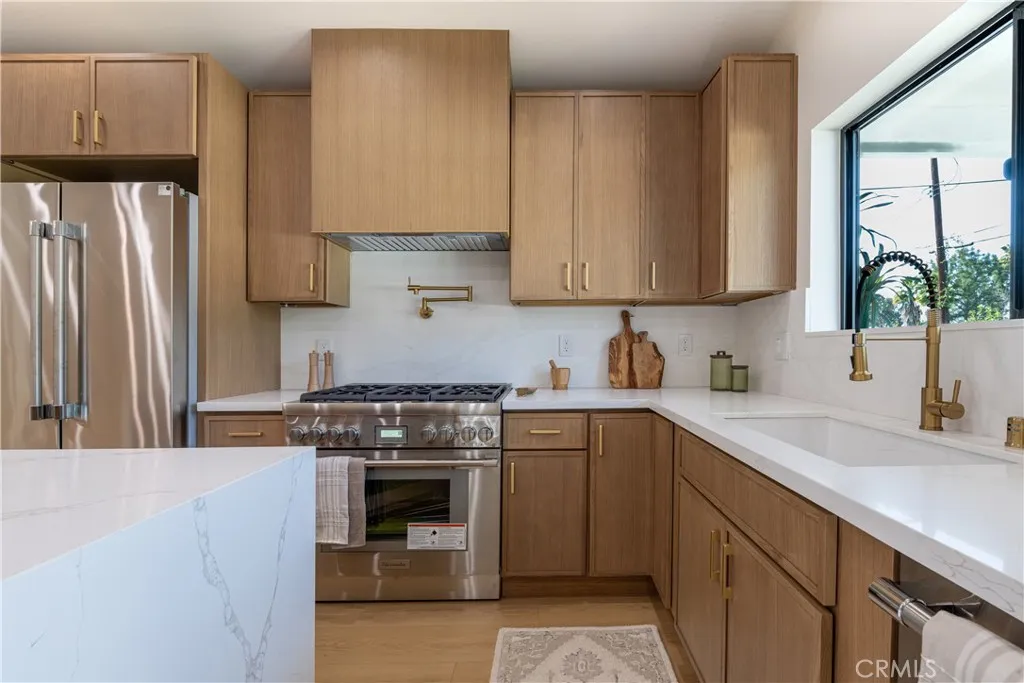 Additional image 98 of 17469 Bullock Street, Encino, CA 91316