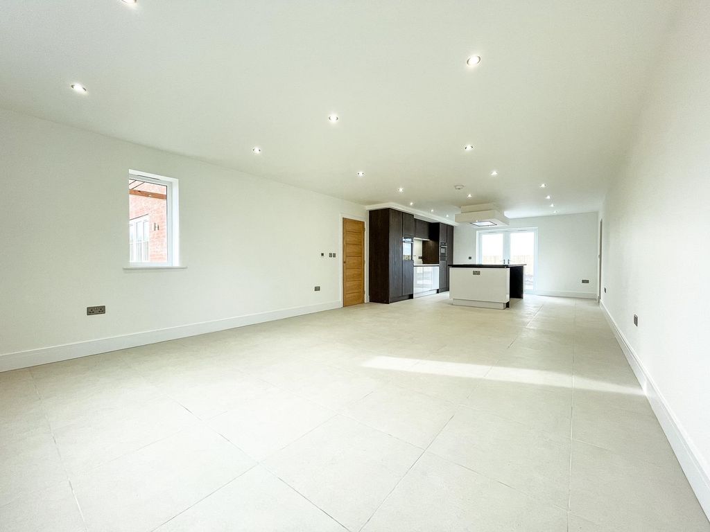 Additional image 8 of 4 bed detached house to rentWath Lane, South Hykeham, Lincoln LN6