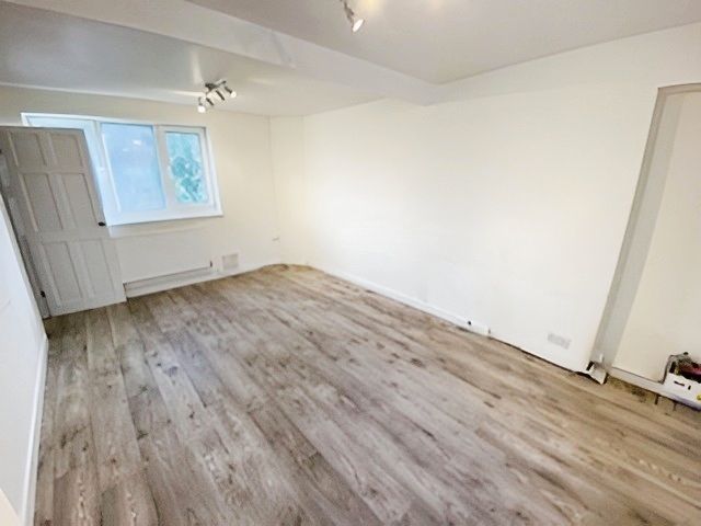 Additional image 7 of 1 bed semi-detached house to rentMilborough Road, Swansea SA9