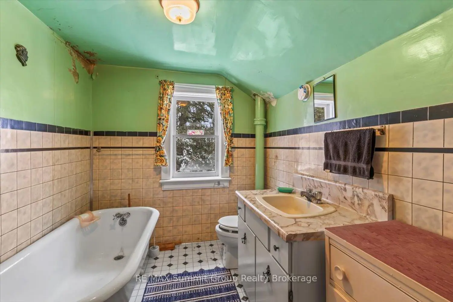 Additional image 11 of 595181 4Th Line