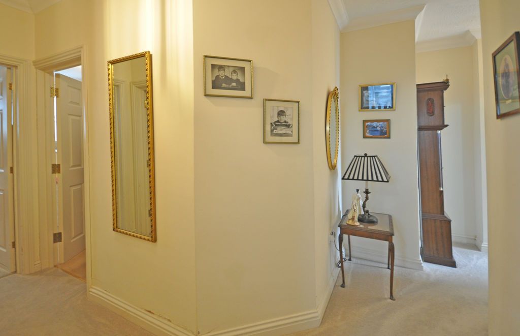 Additional image 6 of 2 bed flat to rentGround Floor, Gold Tops, Newport NP20
