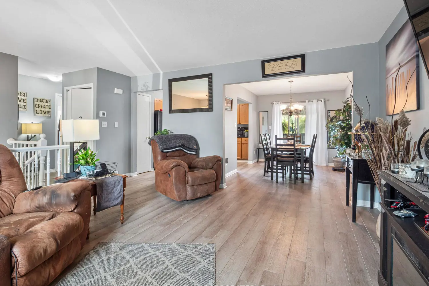 3676 Black Creek Road photo 4