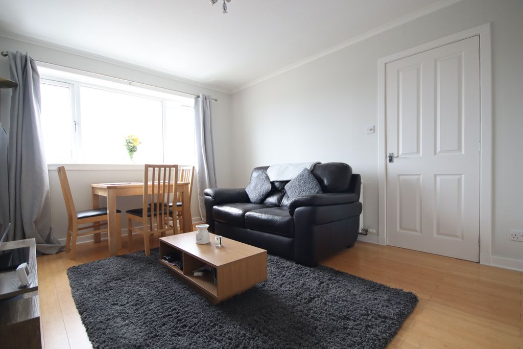 Additional image 3 of 2 bed flat to rentBailies Drive, Elgin, Moray IV30