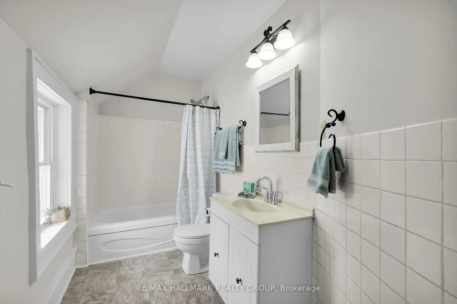 Additional image 18 of 10 Wellington Street