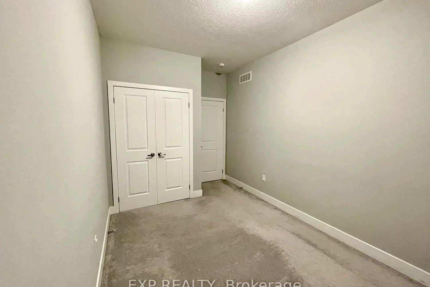 2284 Evans Boulevard 52 photo 3