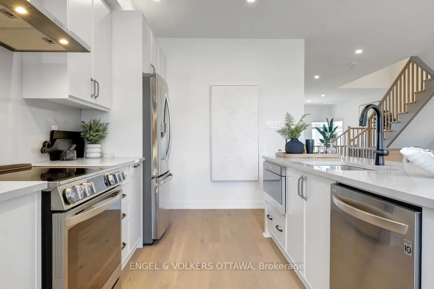 Additional image 10 of 2006 Allegrini Terrace